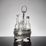 509668 Cruet stand